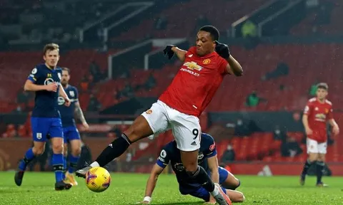 Jadon Sancho đến Man Utd, tương lai của Anthony Martial sẽ ra sao?