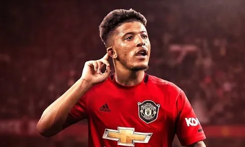 Jadon Sancho hưởng mức lương khổng lồ khi hoàn tất HĐ tới Man Utd