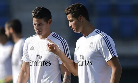 Ronaldo đề nghị Juventus 'cứu vớt' đàn em ở Real