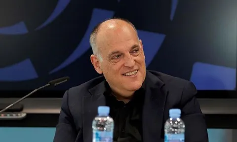 Javier Tebas lại tuyên chiến với PSG