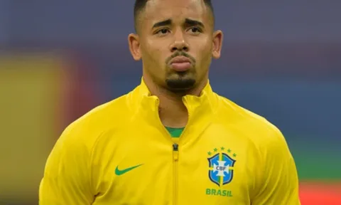 Tân binh Arsenal được khen đa năng hơn Richarlison
