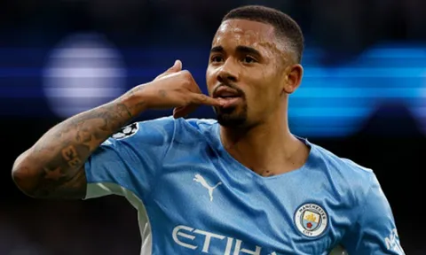 Arsenal được khuyên mua sao xịt Chelsea thay vì Gabriel Jesus