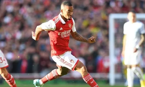 Rõ lý do Gabriel Jesus vắng mặt trên sân tập
