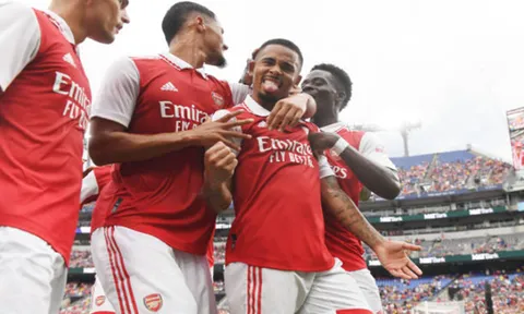 Jesus 'mở show', Arsenal thắng dễ Everton