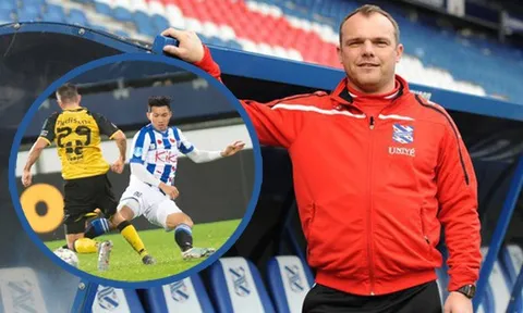HLV Heerenveen gọi Văn Hậu là siêu sao, nói điều thật lòng về màn ra mắt CLB