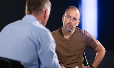 Joe Cole nêu 3 đội bóng sẽ bỏ xa Man Utd