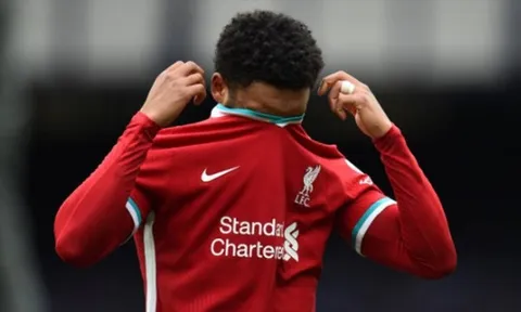 CHOÁNG! Kinh hoàng ập đến Thiago, sao Liverpool thất kinh quỳ sụp xuống sân