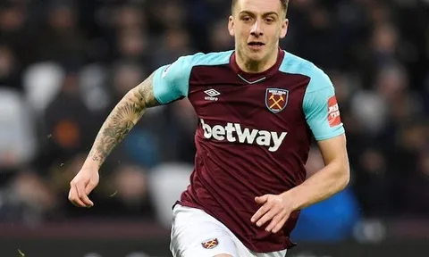 9 trận ghi 6 bàn, tiền đạo West Ham vẫn nhận cái kết đắng