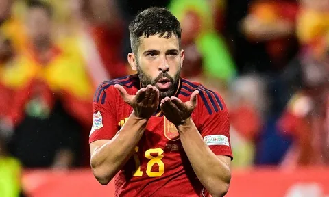 Jordi Alba chưa hết thời