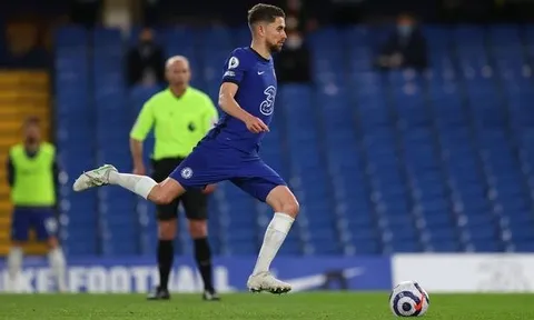 Jorginho trên đường chia tay Chelsea