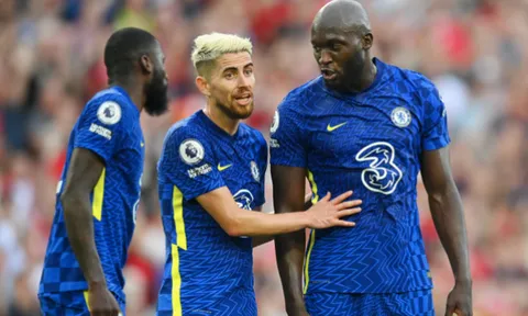 Jorginho tiết lộ sự thật về chế độ rèn luyện của Lukaku ở Chelsea