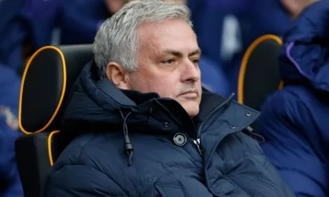 Điên rồ! Mourinho mỉa mai Arsenal cực gắt khi chọn Arteta