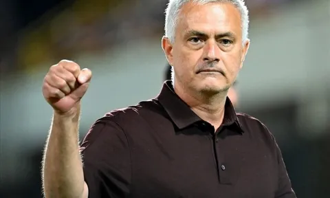 Jose Mourinho lại gieo sầu cho Chelsea