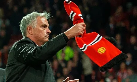 'Sau khi rời Man Utd, Jose đã đi hỏi vài người...'