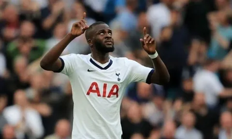 Sau tất cả, Mourinho nói lời tâm can về 'bom xịt' Tottenham
