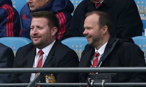 Richard Arnold - Gương mặt quen thuộc có thể lên thay Ed Woodward