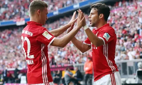 Muối mặt rời Bayern, "đối tác ăn ý" của Neymar vẫn tìm được 2 thần tượng ở Đức