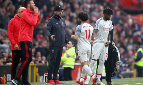 Salah hay 'tàng hình' trước Man Utd, Klopp tuyên bố gắt gỏng