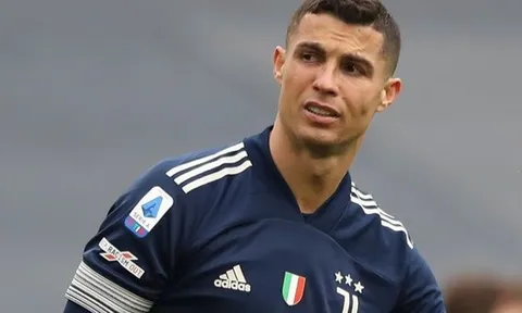 Juve thua sốc, Allegri phá vỡ im lặng về Ronaldo