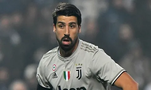 Juventus đẩy người, PSG cưu mang nhà vô địch World Cup