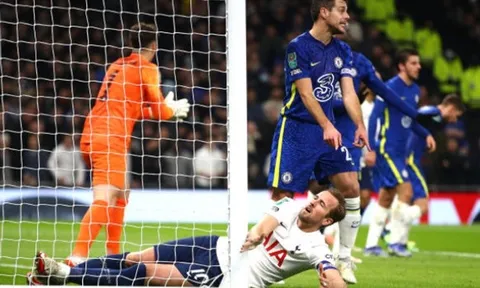 Kane nằm ngửa than trời; Conte cáu tiết