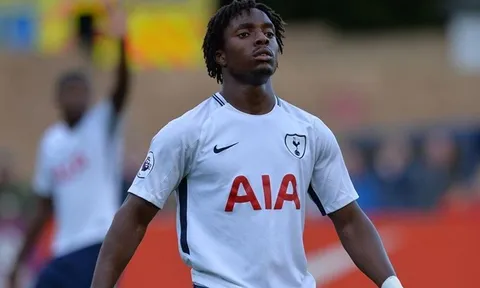 CHÍNH THỨC: Sterling chia tay Tottenham, gia nhập đội bóng đang chơi ở League Two