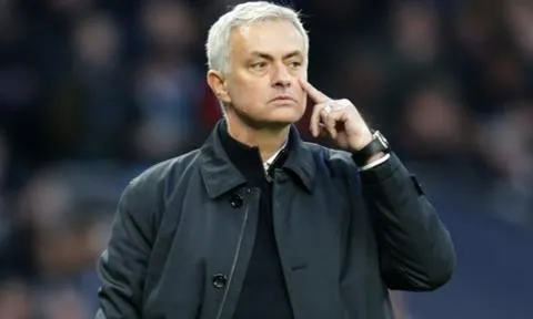 'Kẻ sa cơ' tại Man Utd: "Mourinho nói sẽ mua lại tôi 1 ngày nào đó"