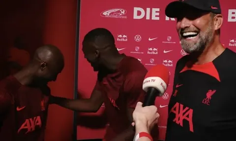 Keita, Konate cười nắc nẻ với câu nói chuyển nhượng của Klopp