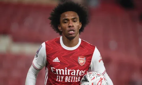 Kém cả Van de Beek, Willian "chạm đáy" ở Ngoại hạng Anh 2020/21