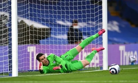 Fan Chelsea cùng nói 1 điều về loạt luân lưu của Kepa trước Aston Villa