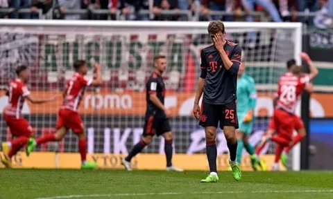 "Cừu đen" ở Bayern bắt đầu hoạt động