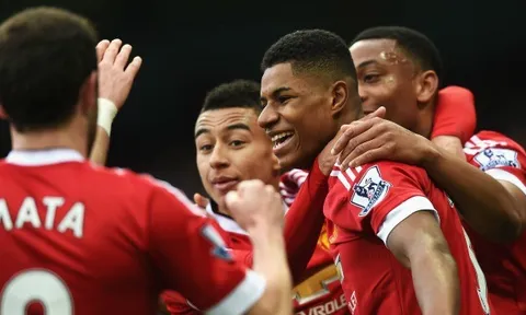 Khán giả: 'Tôi là fan Liverpool, nhưng ai lại có thể không yêu mến anh chàng M.U này chứ'
