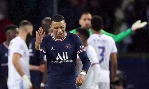 Khi Mbappe tiếp tục làm lu mờ Messi