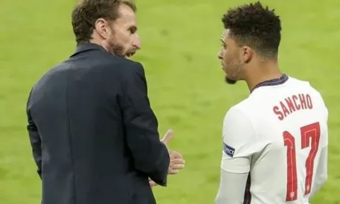 Khi nào Man Utd công bố thương vụ Sancho?