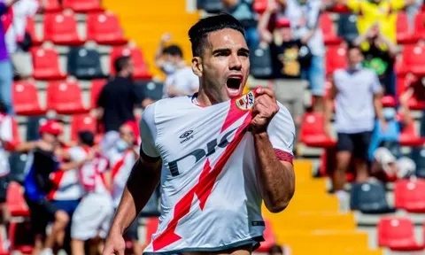Khoác số áo lạ, Falcao ghi bàn ra mắt giúp đội nhà thắng đậm