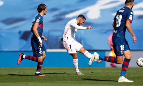 Tố chất ngôi sao lộ rõ, Hazard thực hiện cú vung chân trị giá 57.5 triệu