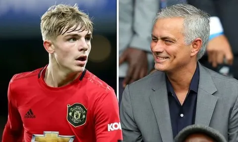 Không chỉ McTominay, Mourinho đã tìm ra một "mad dog" thứ 2 ở M.U