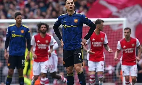 "Không có chuyện Man Utd lọt vào top 4 lúc này"