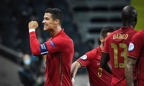 Không phải 100 bàn, đây mới là "pha lập công" quan trọng nhất của Ronaldo?