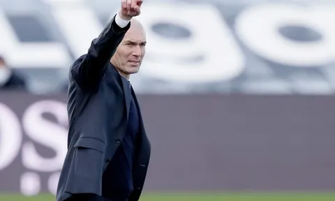 Không phải Benzema, Zidane có một "vũ khí bí mật" tại Real