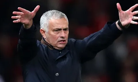Không phải Madrid, bến đỗ mới của Mourinho sẽ khiến tất cả ngã ngửa