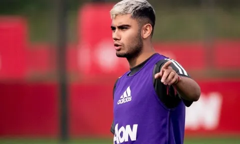 Không phải Pogba, đây là 5 cái tên cần Solskjaer loại khỏi M.U gấp