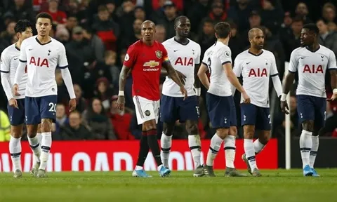 Không phải thua Man Utd, đây mới là 'thảm họa' cho Mourinho