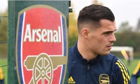 Không thi đấu, giờ Xhaka cũng chẳng được phát ngôn