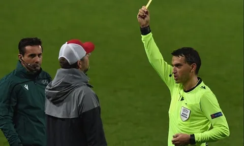 Lộ lý do Jurgen Klopp phải nhận thẻ vàng ở trận Atalanta - Liverpool