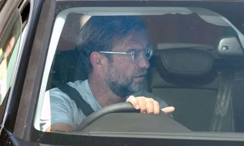 Klopp bắt tay Edwards, thanh lý 9 cầu thủ
