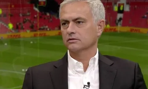 Mourinho: "Klopp phàn nàn về lối đá của M.U là có lý do"