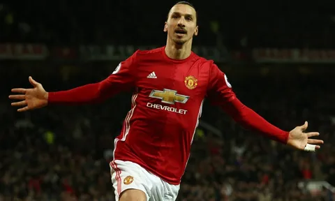 Klopp nói thẳng lí do không chiêu mộ Ibrahimovic