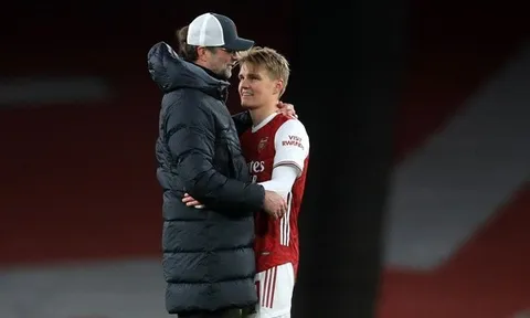 Klopp thừa nhận mê mẩn nhạc trưởng của Arsenal