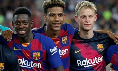 Koeman "đá bay" thêm một kẻ thất sủng trước khi phiên chợ hè đóng cửa